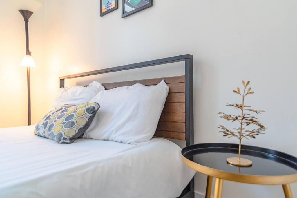 Mccormick Place 420 Friendly 3br/2ba With Optional Parking Apartment