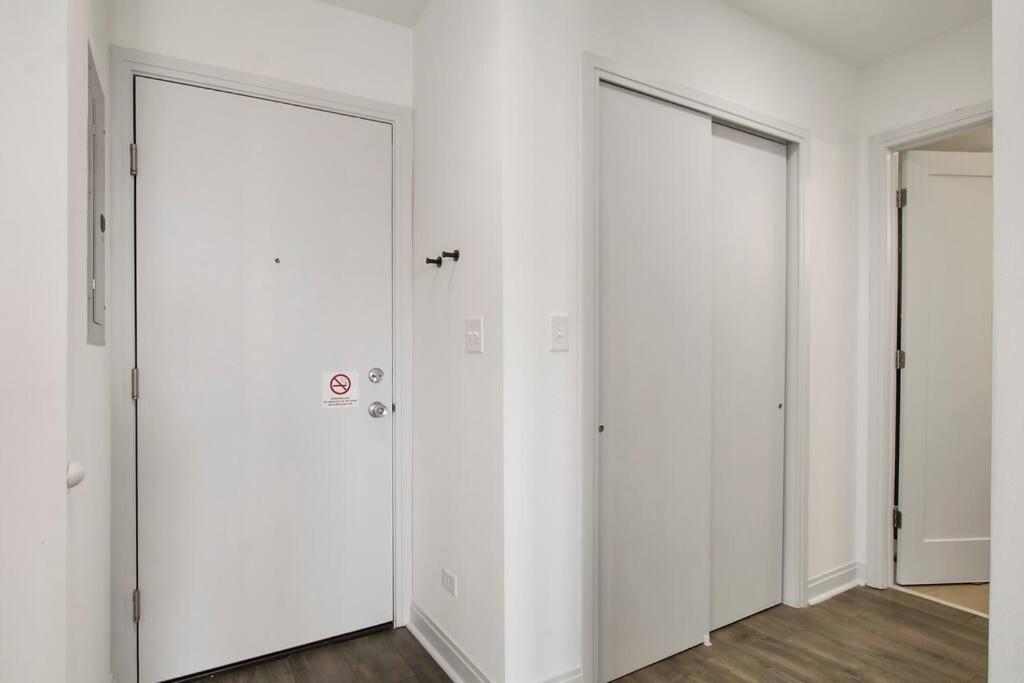 Serene Studio In Hyde Park - Del Prado 706 * Chicago