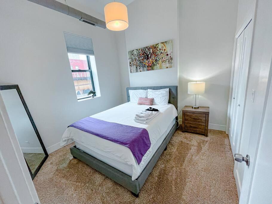 Mccormick Place 420 Friendly 2br/2ba With Optional Parking For Up To 6 Guests Apartment Chicago