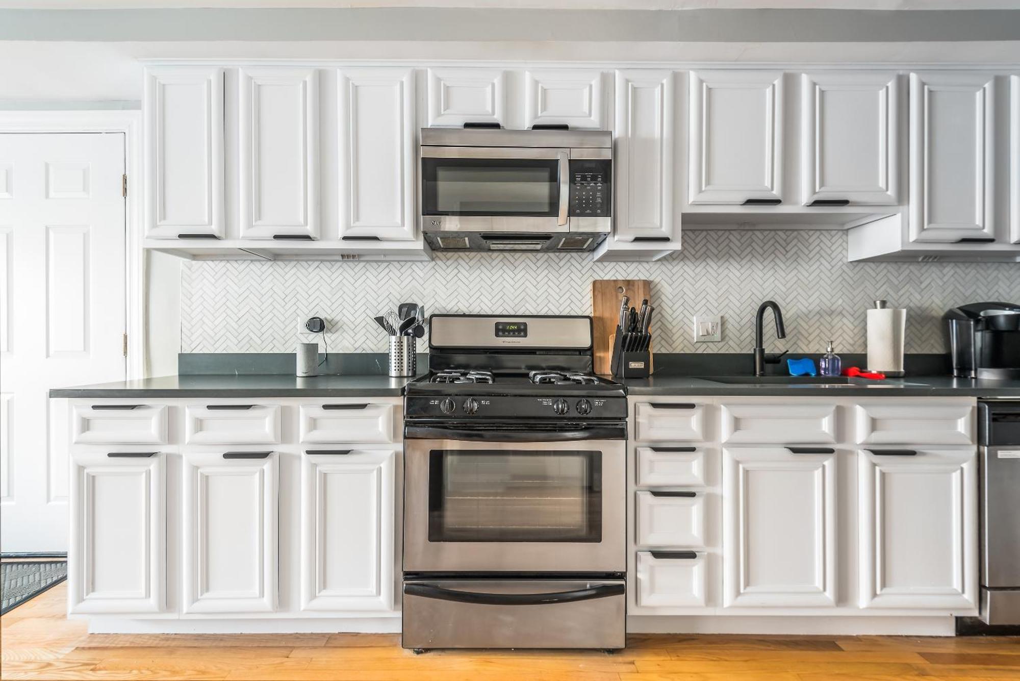 The Bright Retreat In Andersonville *