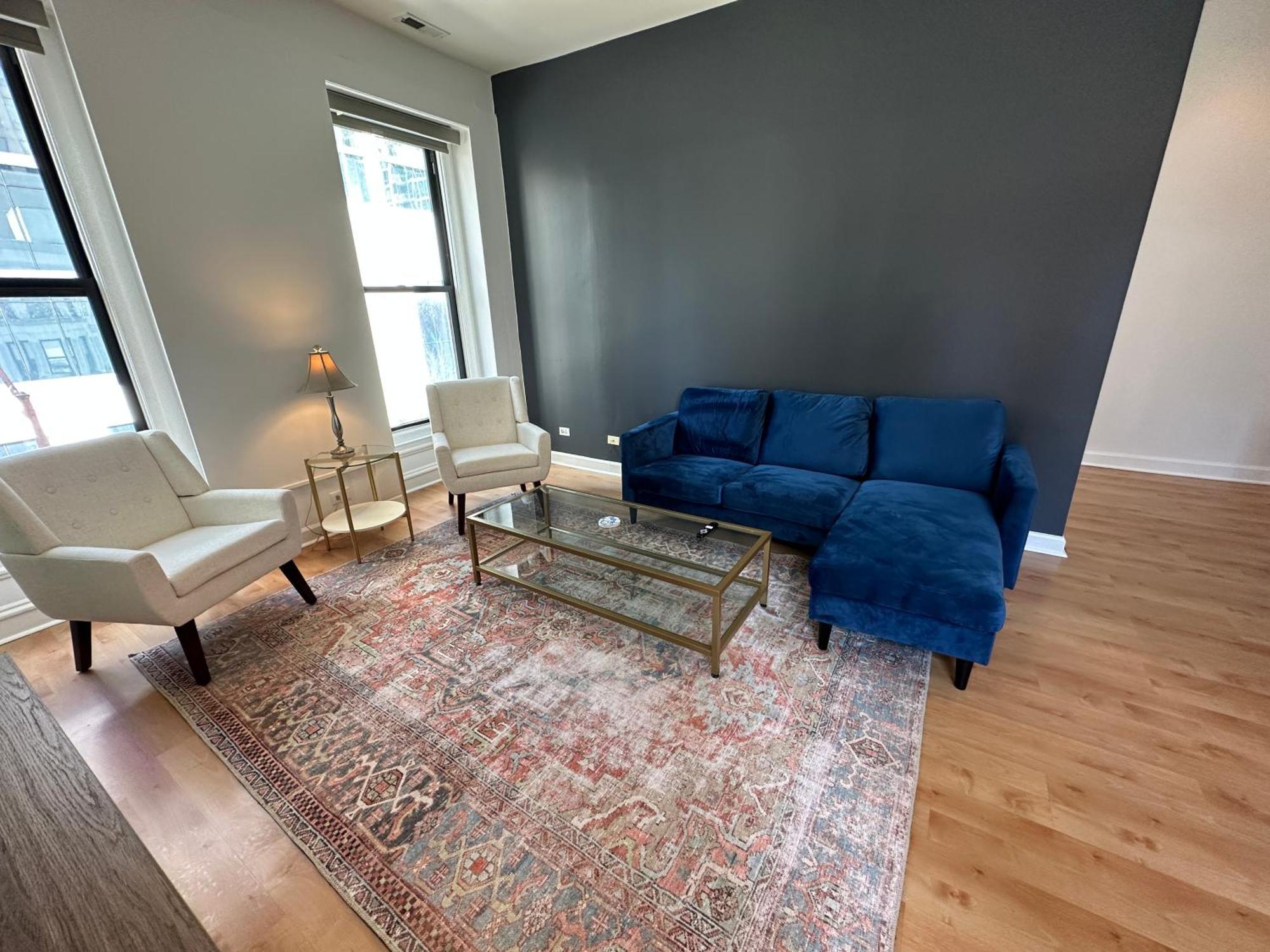 River North Hideaway With Amazing Views And Parking