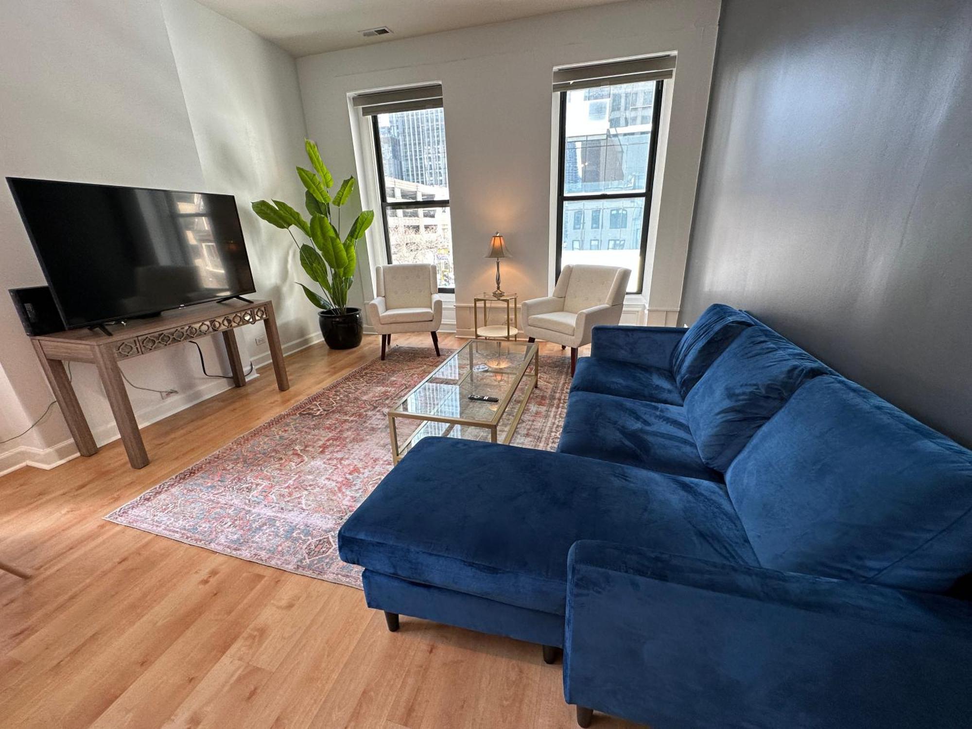 River North Hideaway With Amazing Views And Parking *