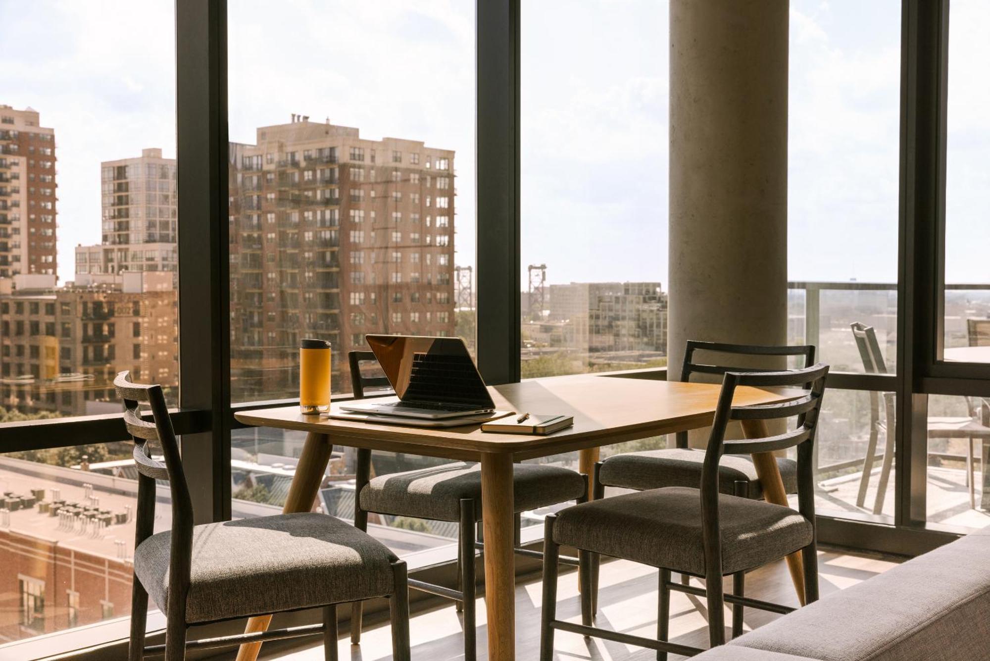 Sonder South Wabash 4*