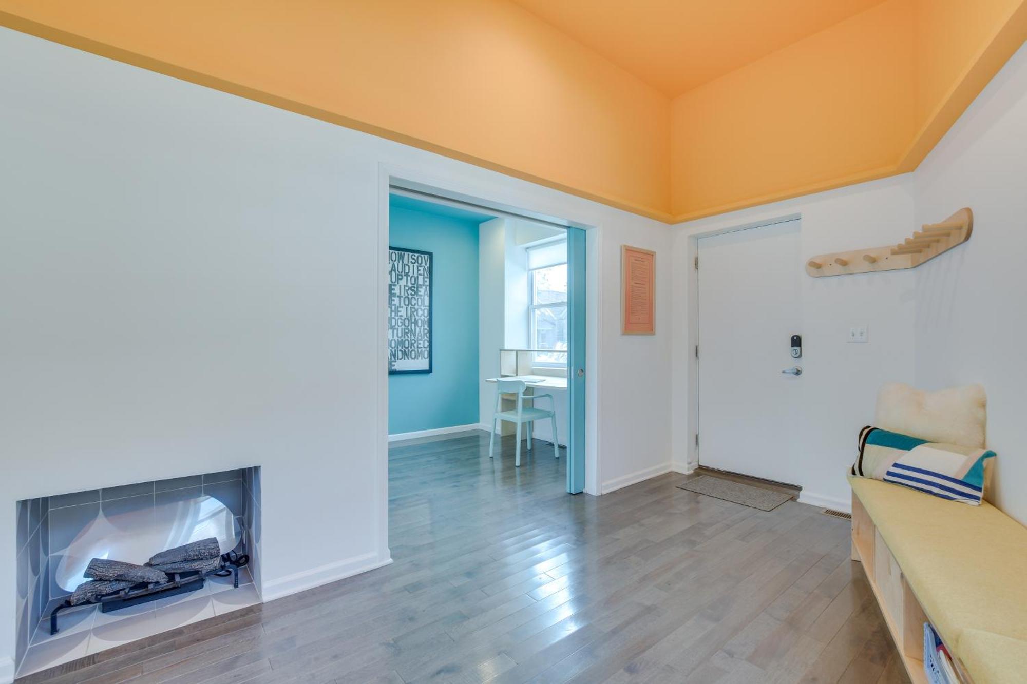 Stylish Duplex Close To Parks And Dtwn Chicago