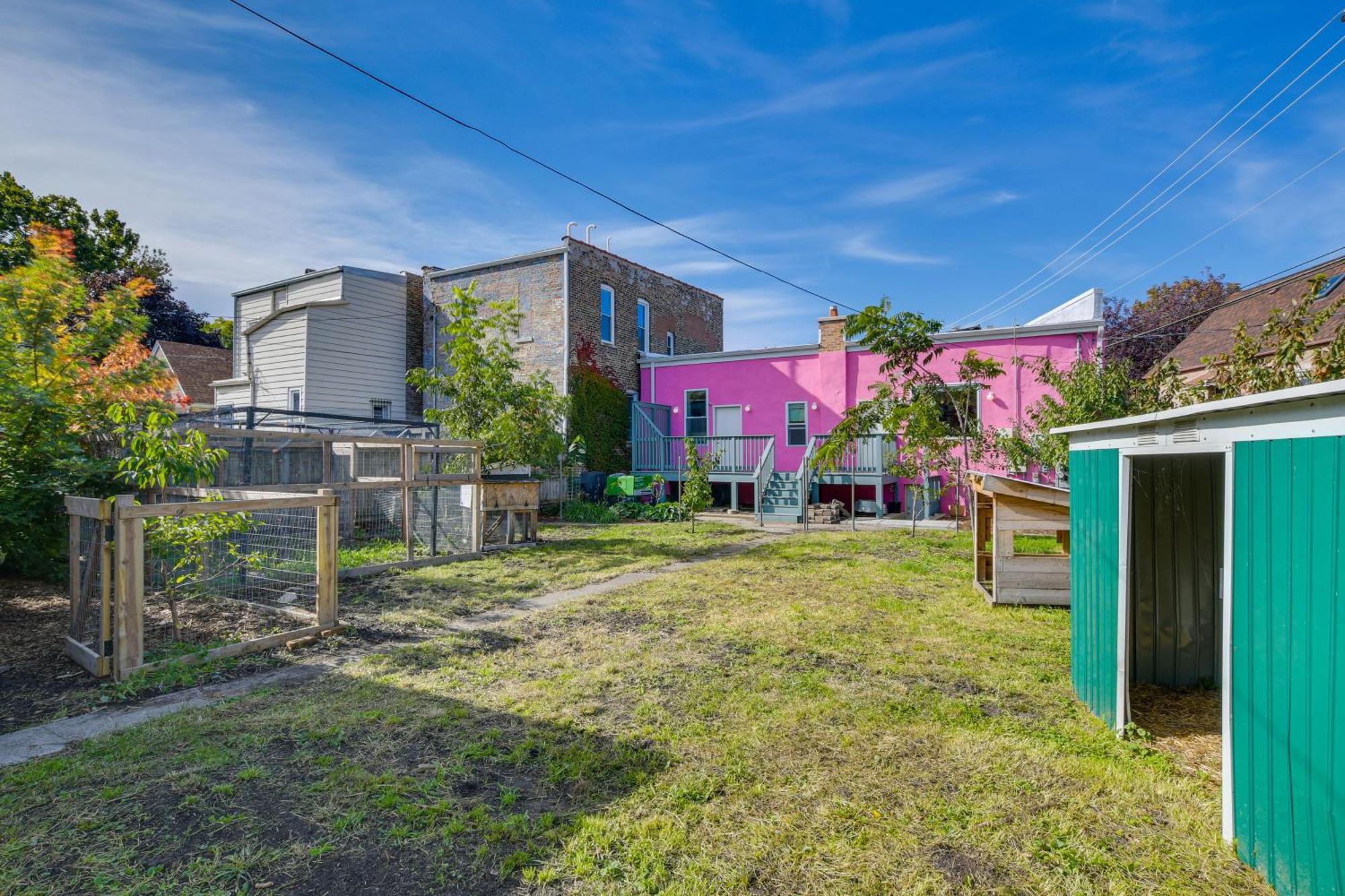 Stylish Duplex Close To Parks And Dtwn Chicago