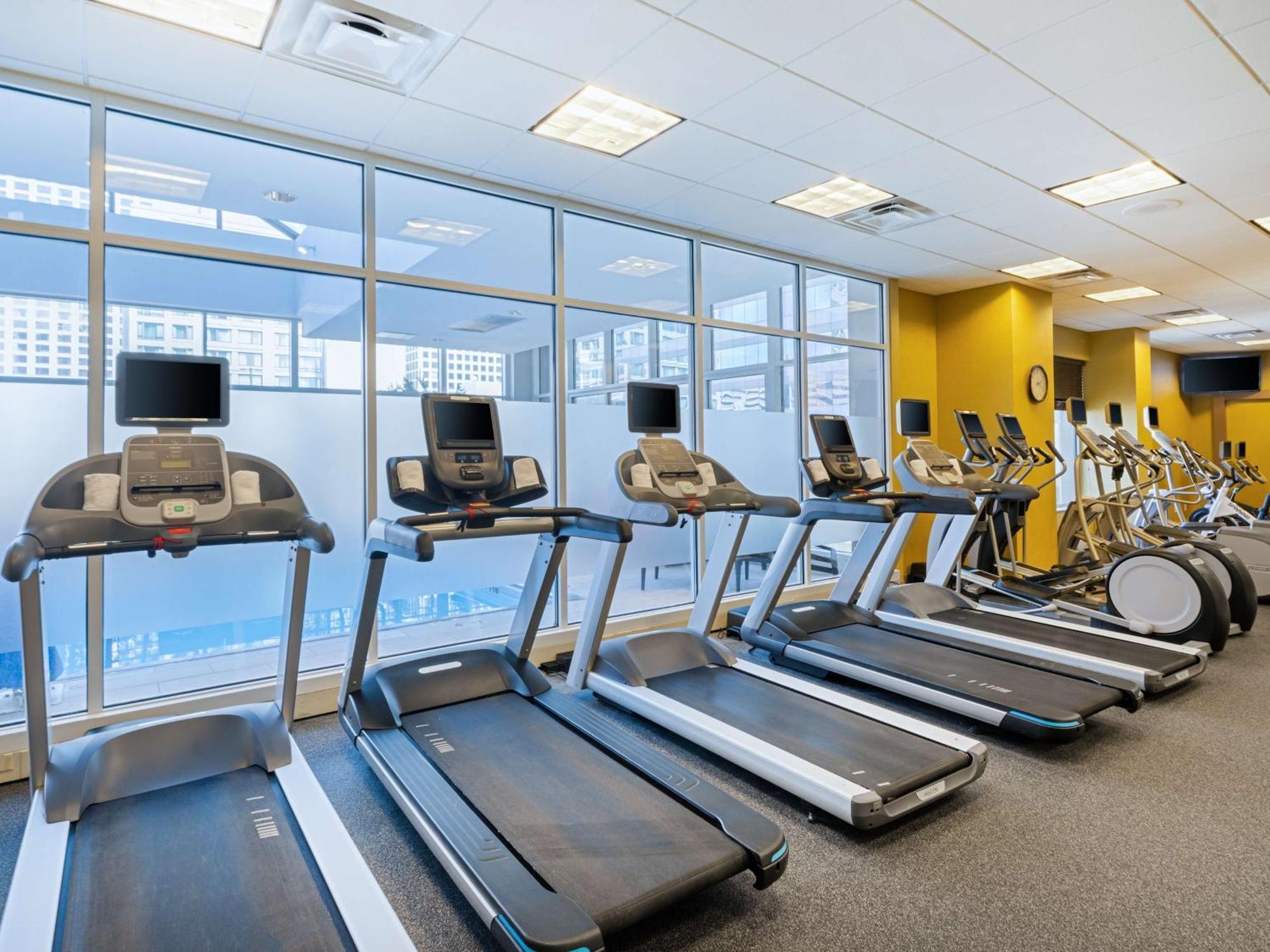 Hotel Hilton Garden Downtown/magnificent Mile 3*