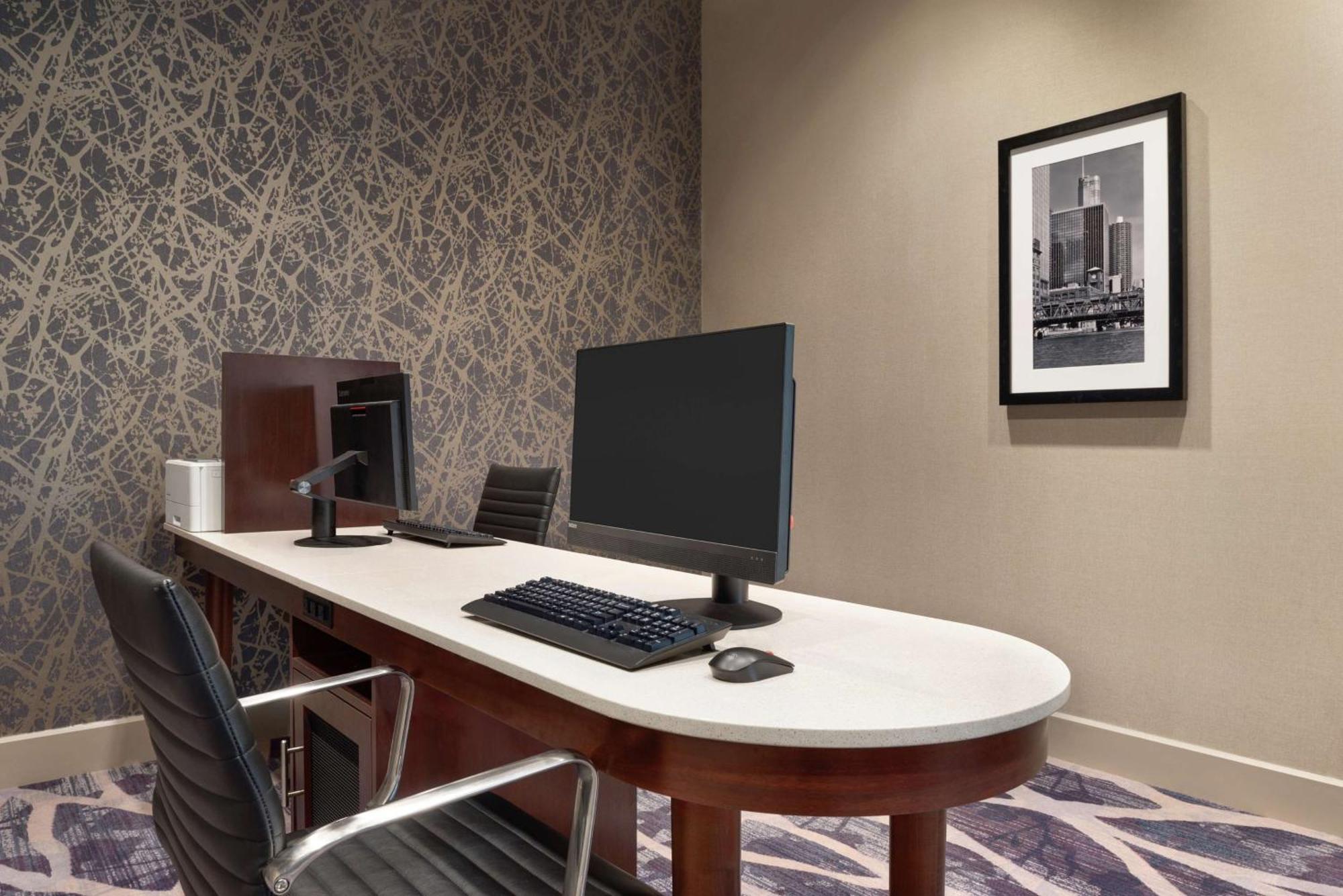 Hotel Homewood By Hilton Downtown South Loop Chicago