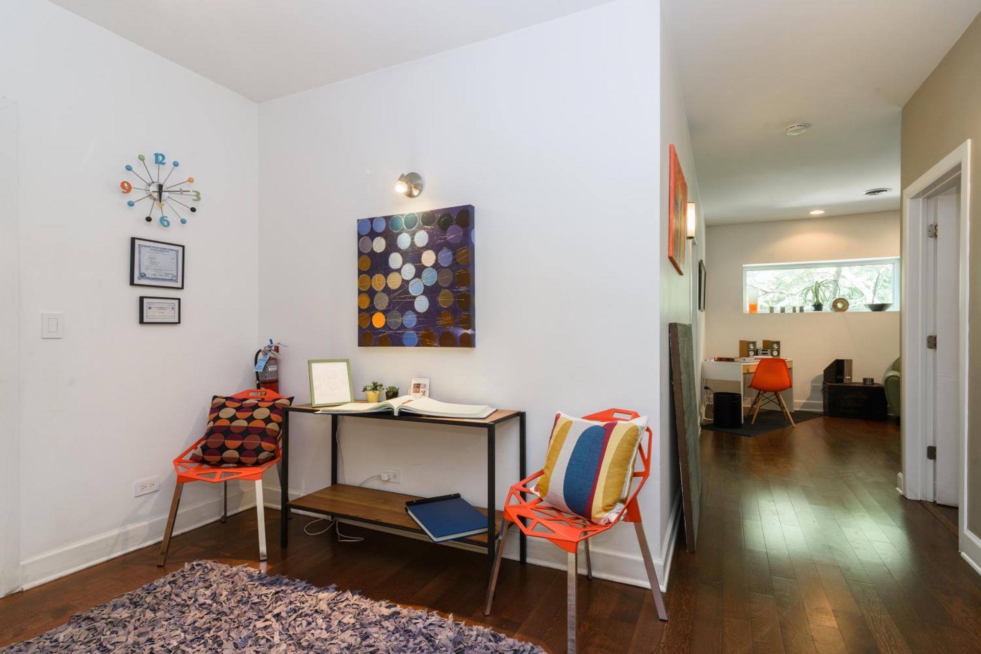 House 5863- Chicago's Premier Bed & Breakfast Chicago