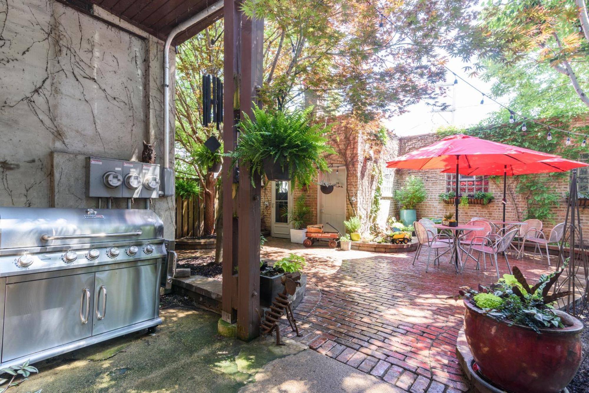 Bed & Breakfast House 5863- Chicago's Premier 4*