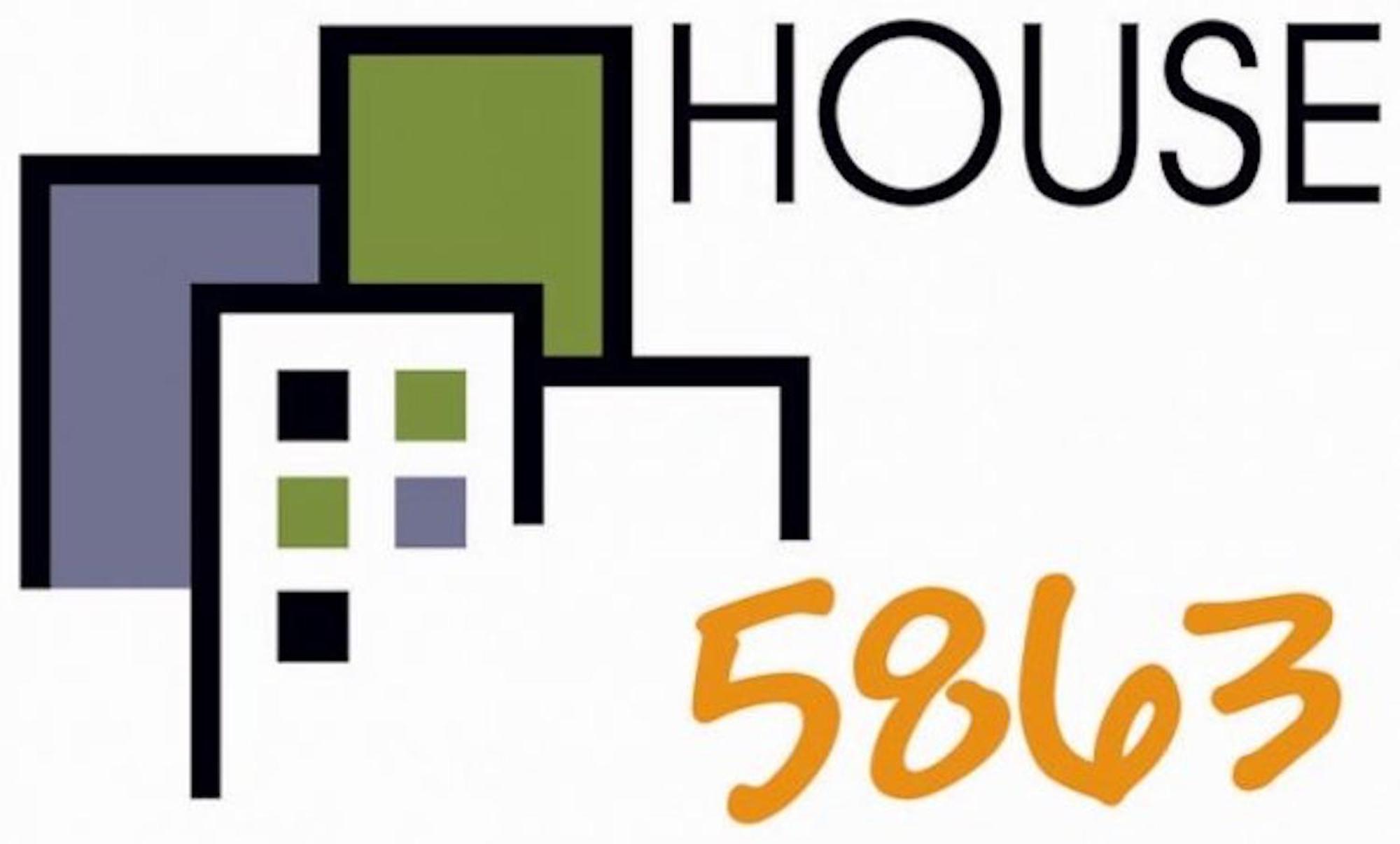 Bed & Breakfast House 5863- Chicago's Premier