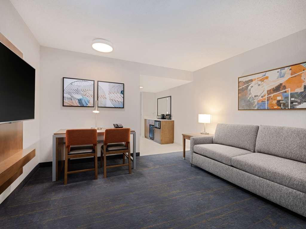 Embassy - Downtown River North Hotel 3*