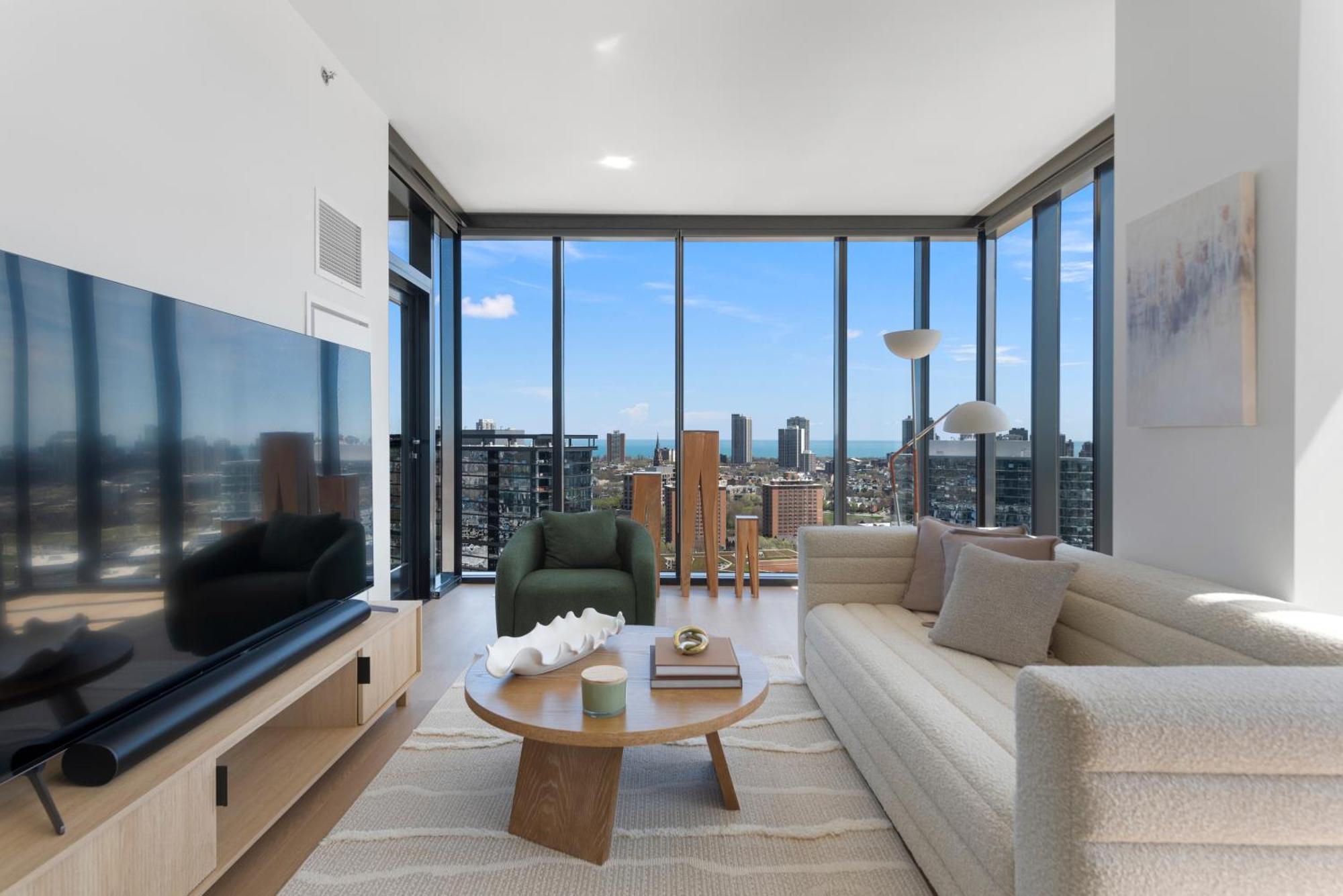Apartment At Licoln Park Coworking, Gym, Spa, Lounge-1475-by Cloud9 Chicago