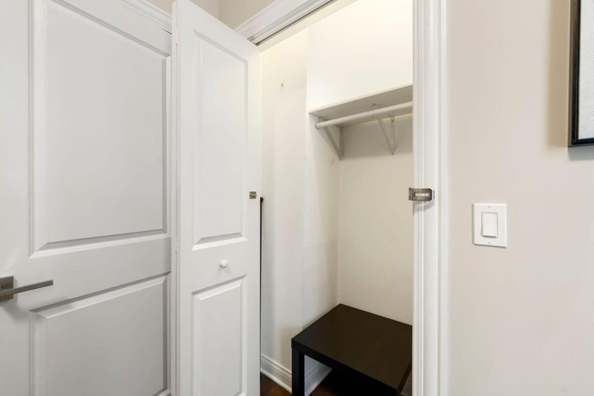 Apartment Stylish 2 Bdr Coach House Steps From The Chicago