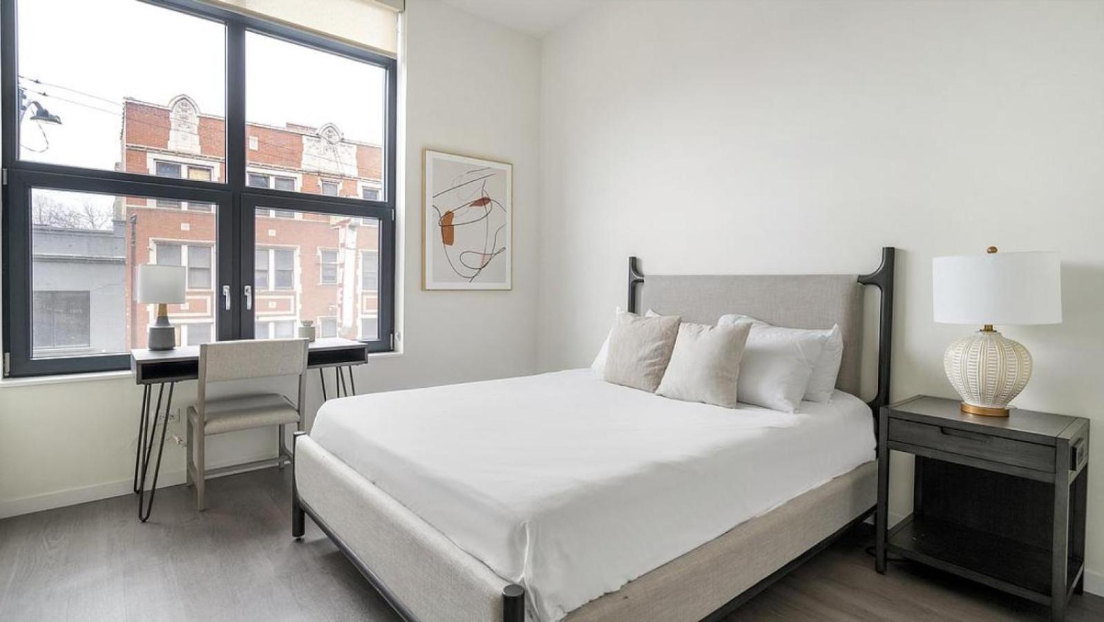 Apartment Landing At Logan - In Logan Square