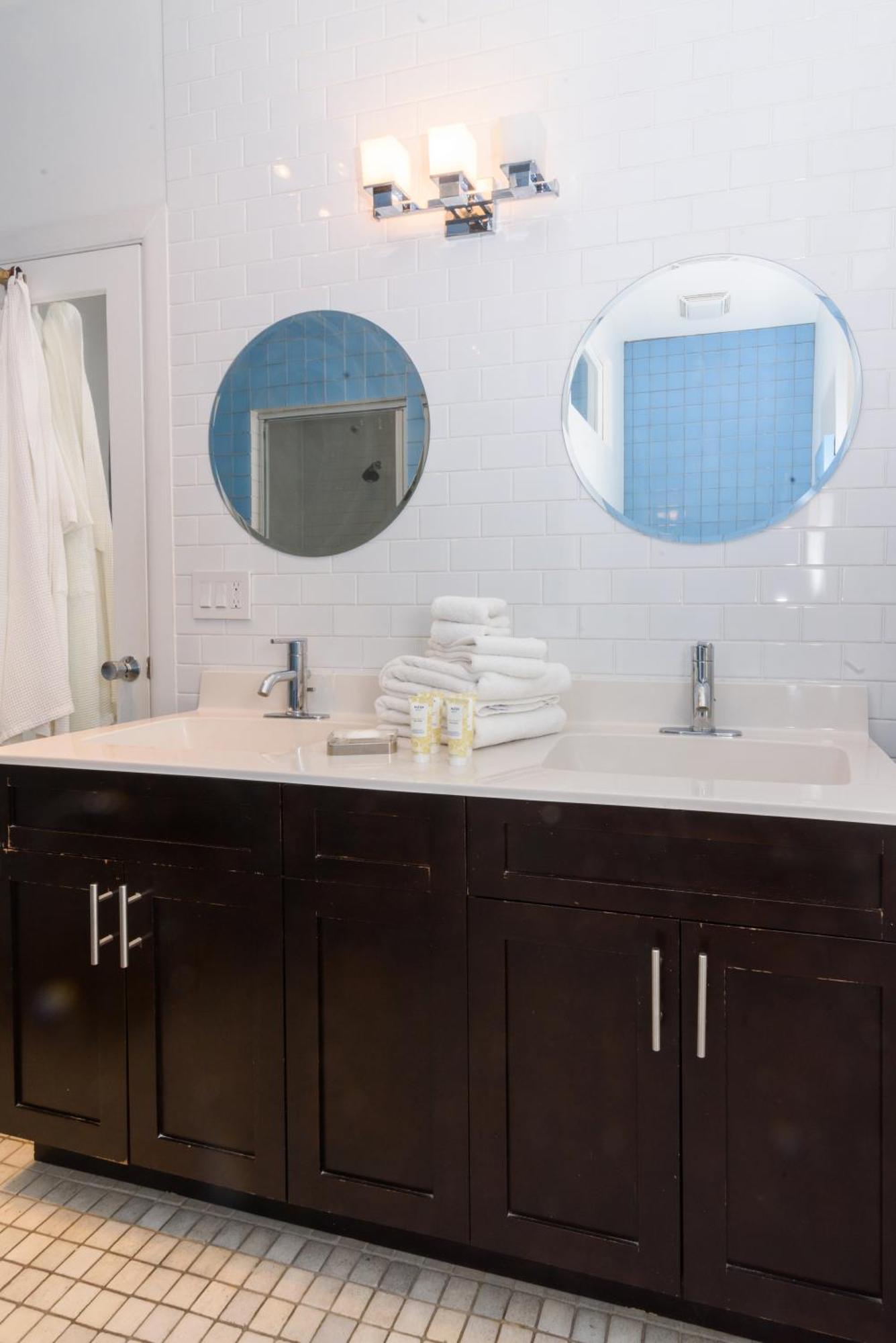 Bed & Breakfast House 5863- Chicago's Premier 4*