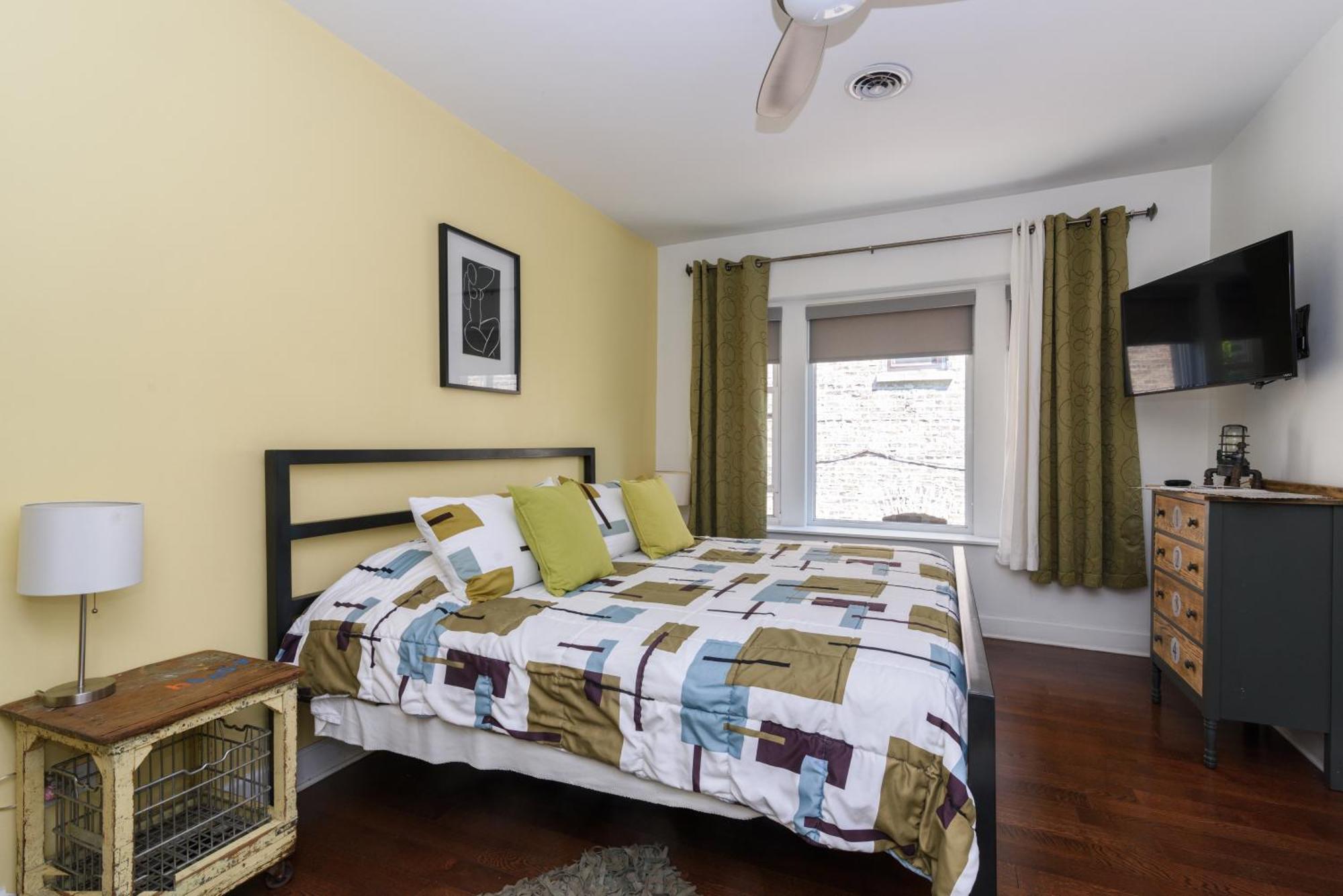 Bed & Breakfast House 5863- Chicago's Premier 4*