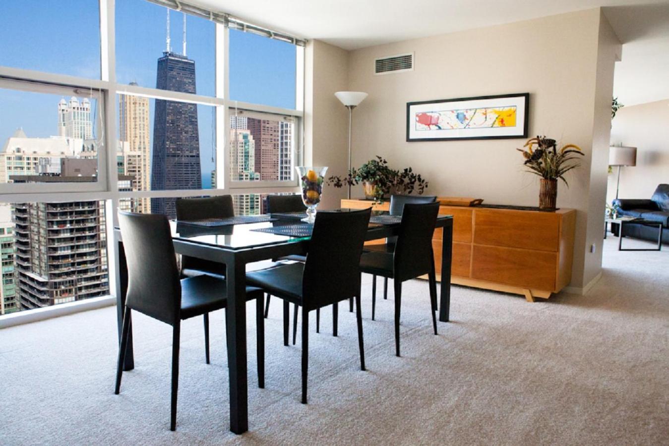 The Penthouse At Grand Plaza 4* Chicago