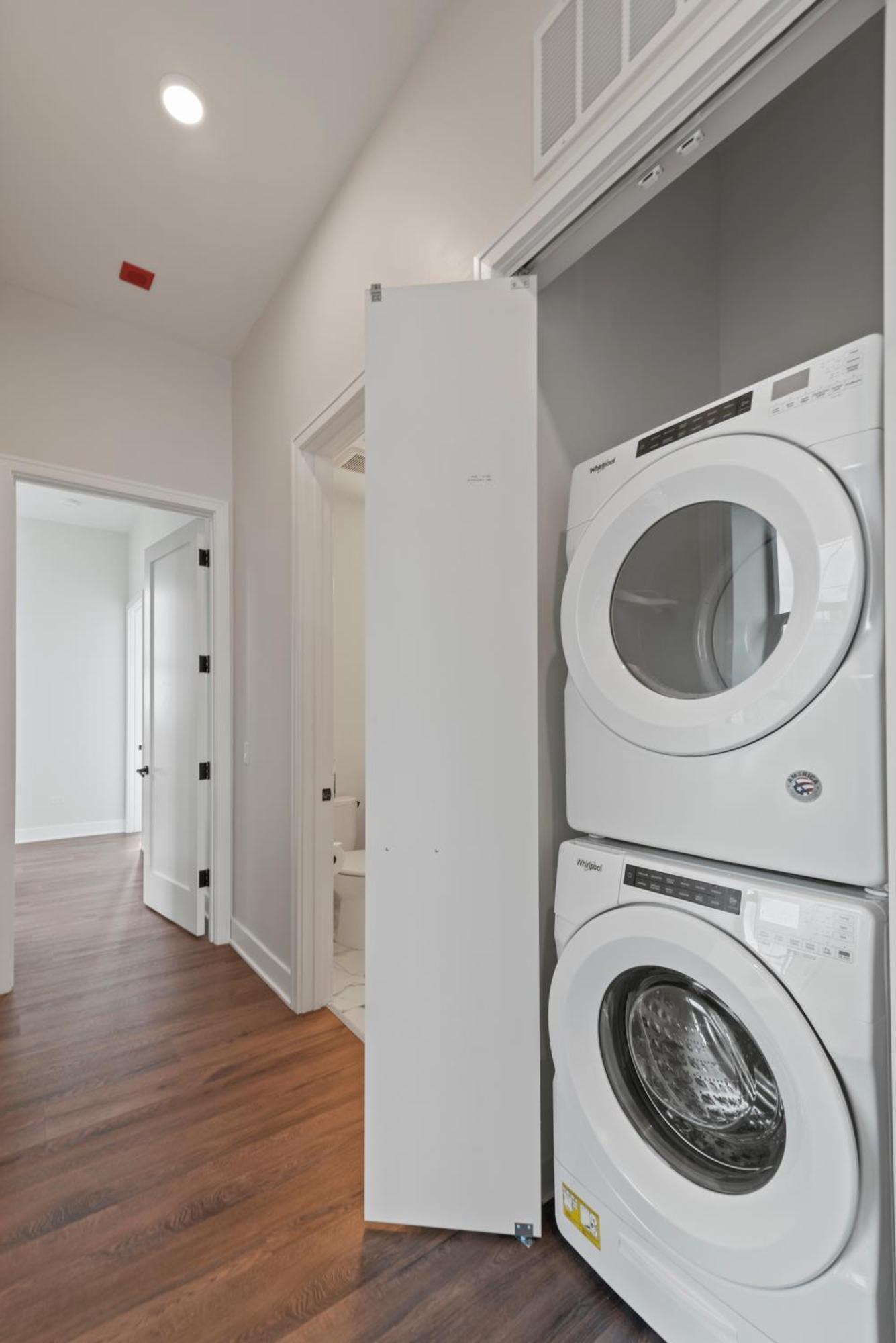 Avra Stylish Prime West Loop Location Near Union Park Chicago