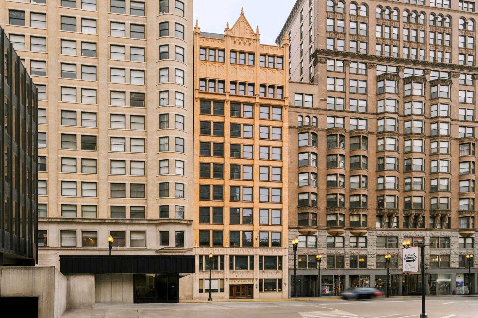 Sonder The Plymouth 3* Chicago