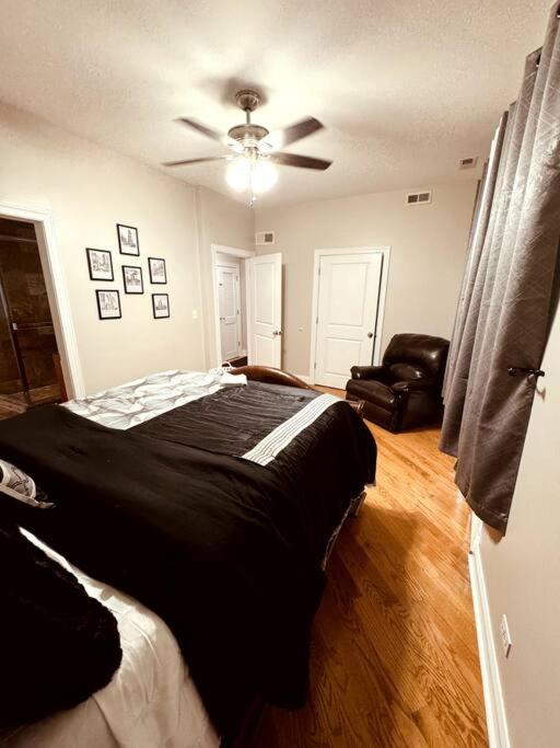 5 Bed 4 Bathroom In 10min Drive From Downtown Apartment *
