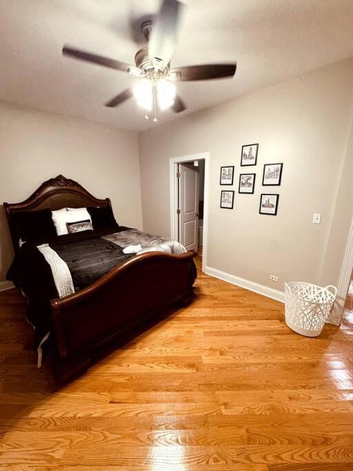 5 Bed 4 Bathroom In 10min Drive From Downtown * Chicago