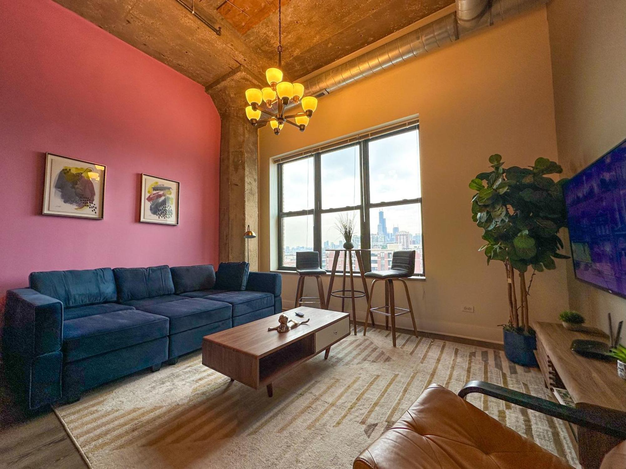 Modern 2br Loft With Amazing Skyline View And Optional Parking For 8 Guests Near Mccormick Place And Soldier Field * Chicago