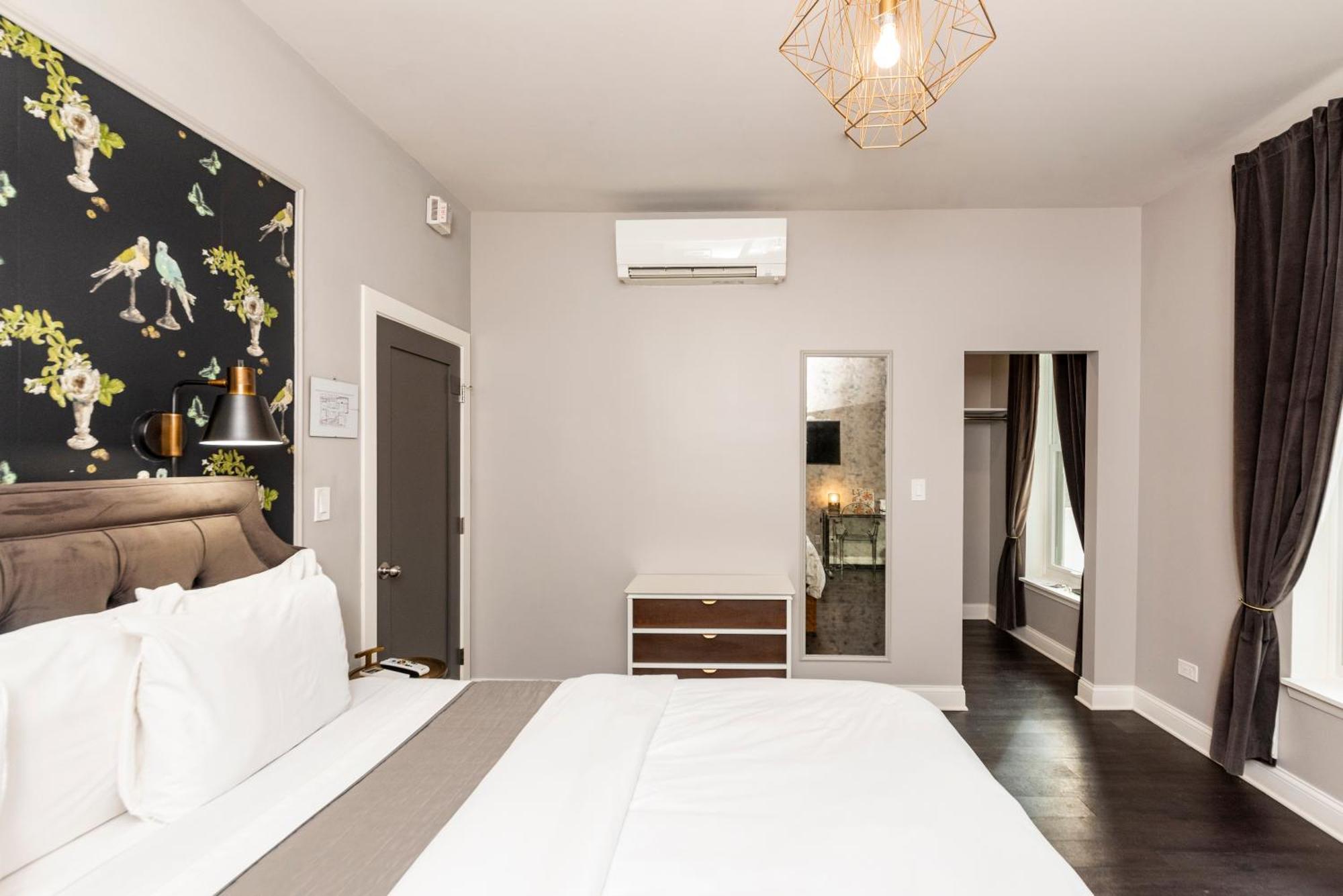 Wicker Park Bed & Breakfast 3*