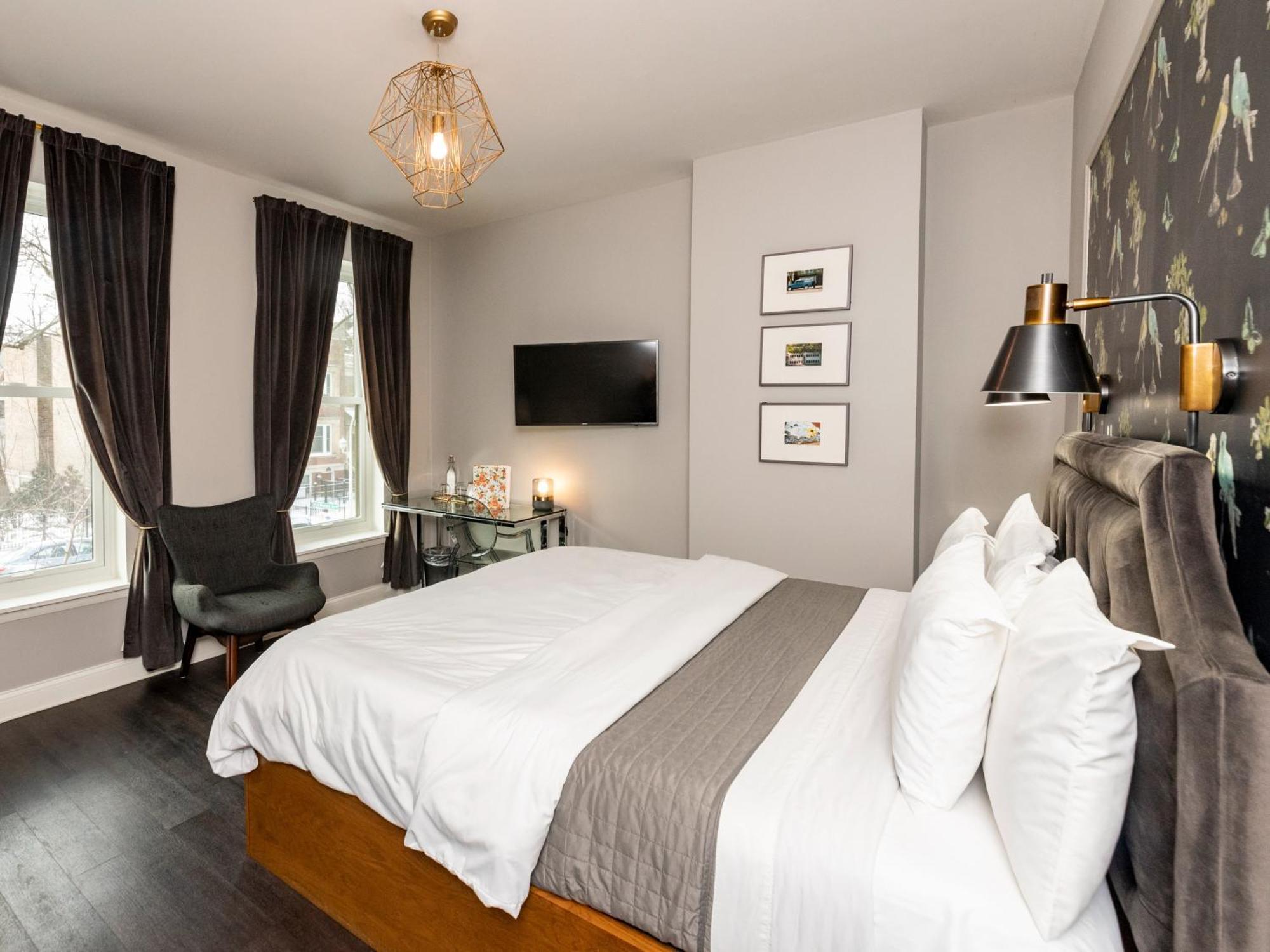 Wicker Park Bed & Breakfast