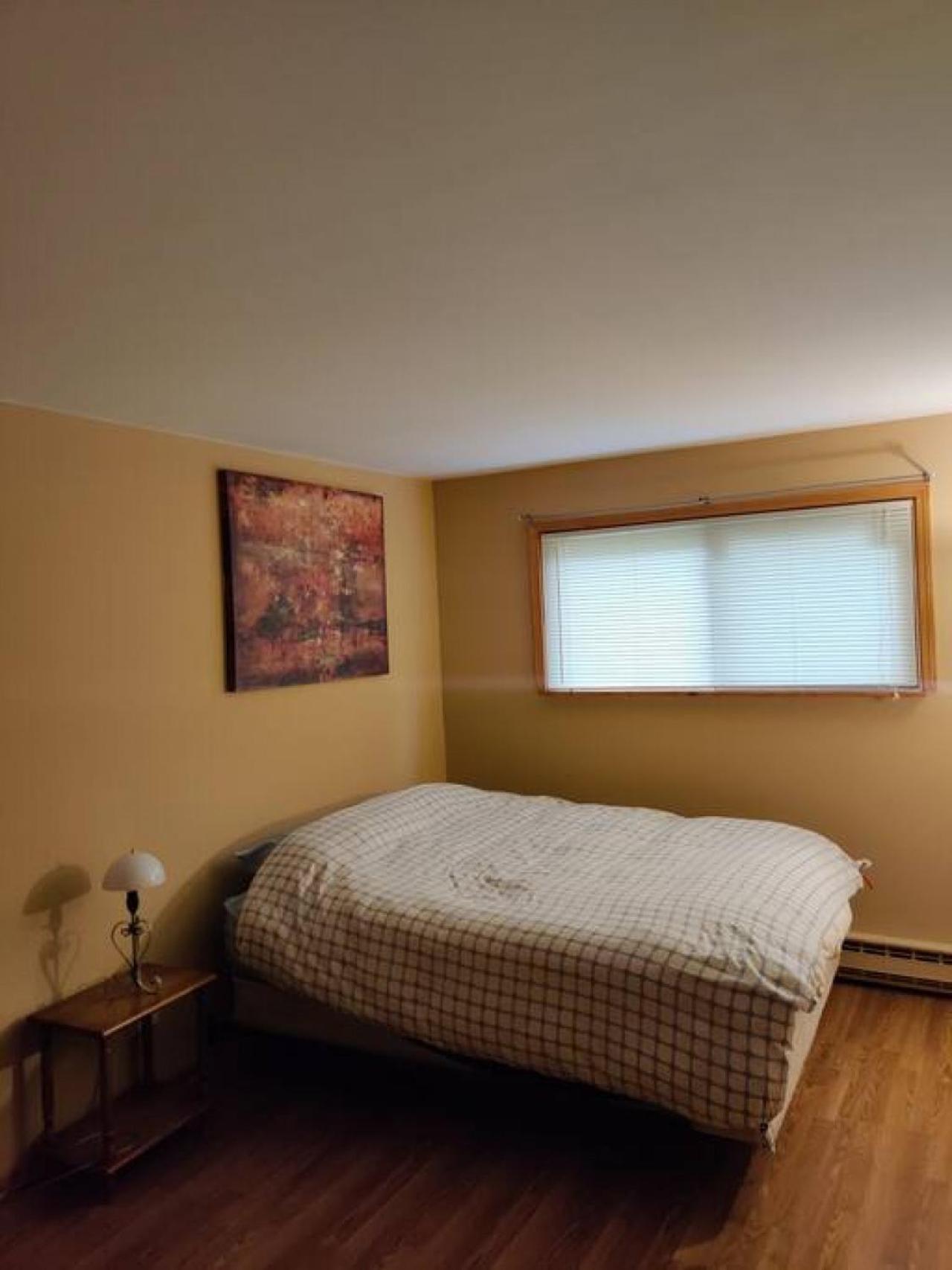 Luxurious In Rated Neighborhood Apartment Chicago