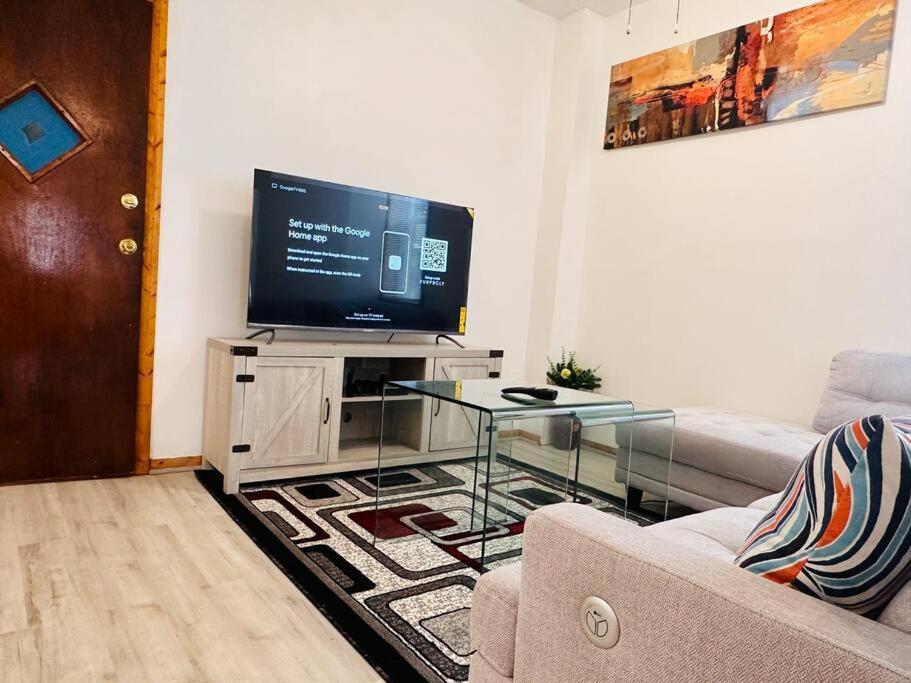 Apartment Greater Grand Crossing/hyde Park Chicago