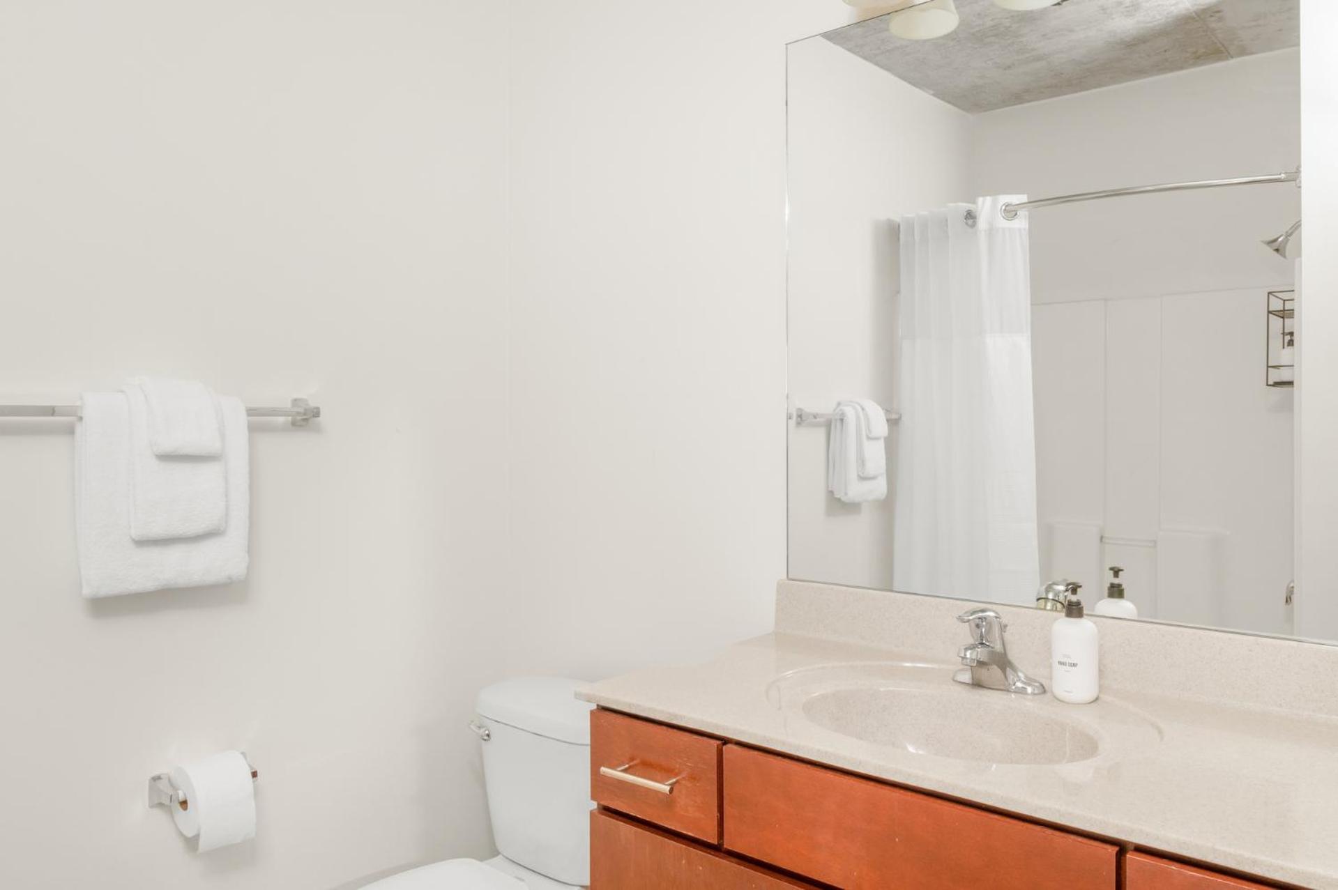 Kasa South Loop 3*