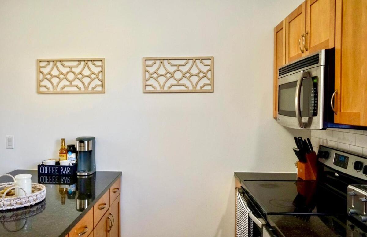 Apartment Prime Location 3brgem Near Of *