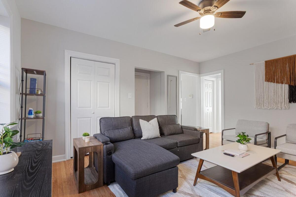 Comfy & 1br Steps From Loyola & Dining * Chicago