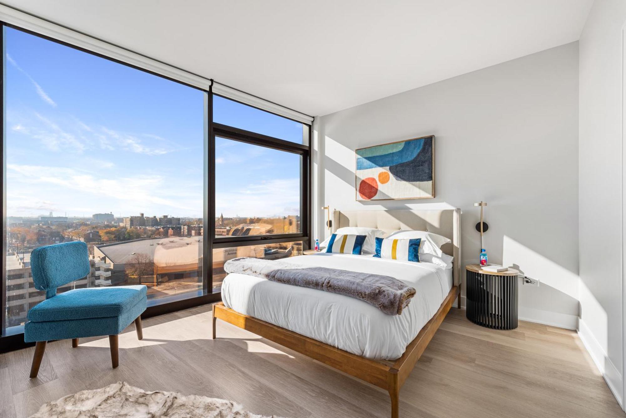 Avra Stylish Prime West Loop Location Near Union Park * Chicago