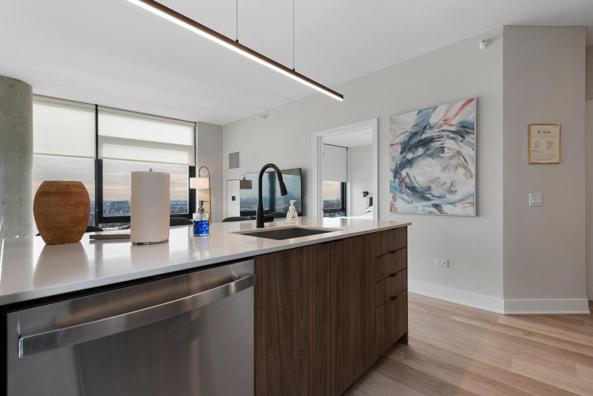 Avra Stylish Prime West Loop Location Near Union Park Chicago