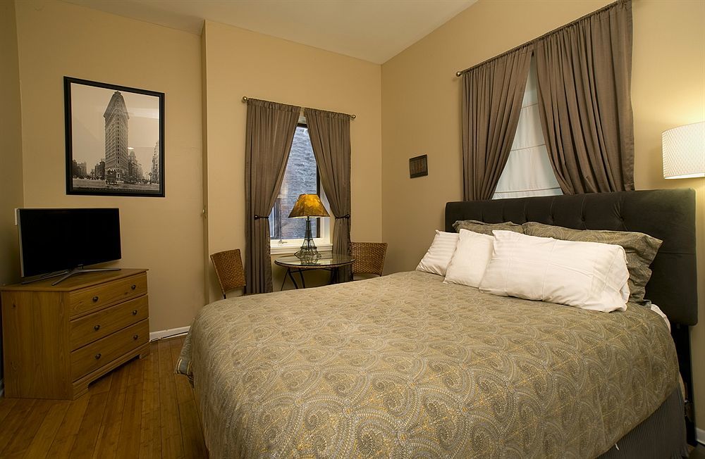 Wicker Park Bed & Breakfast Chicago