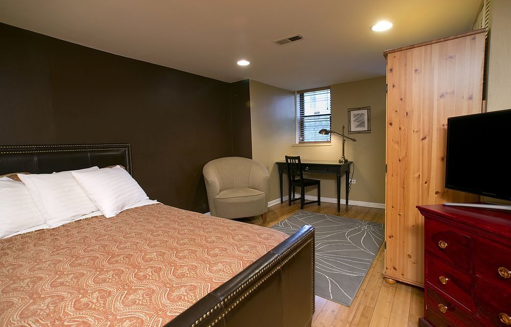 Wicker Park Bed & Breakfast