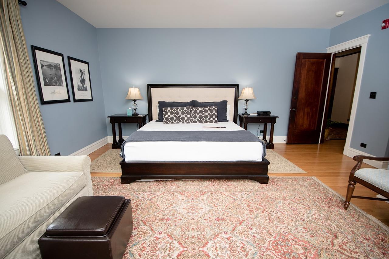 Lang House B&B - Chicago Bed & Breakfast 4*