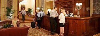 The Belden-Stratford 4*