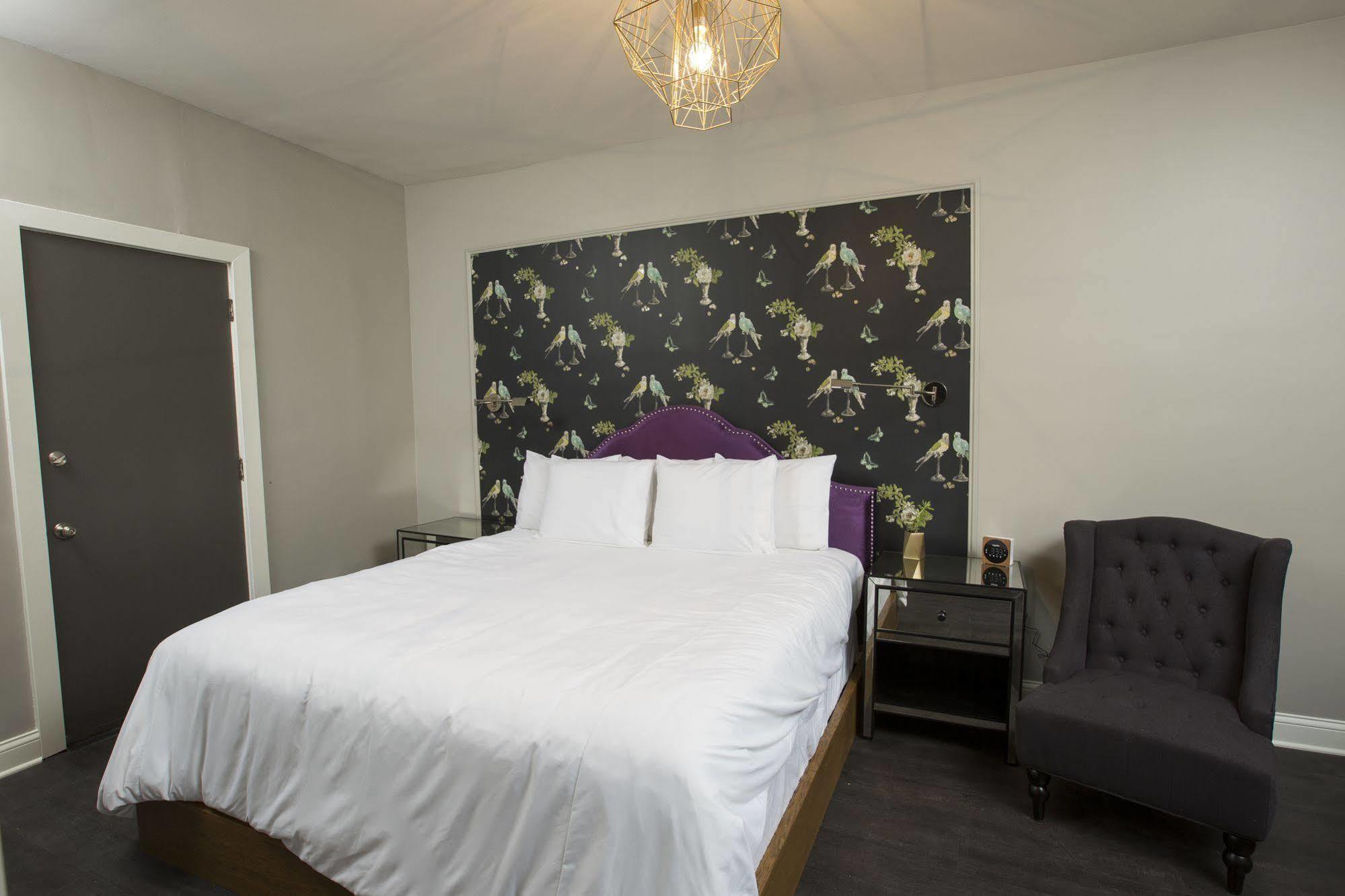 Wicker Park Bed & Breakfast Chicago