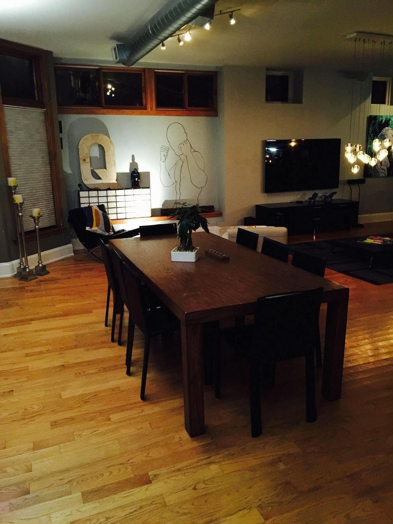 House 5863- Chicago's Premier Chicago
