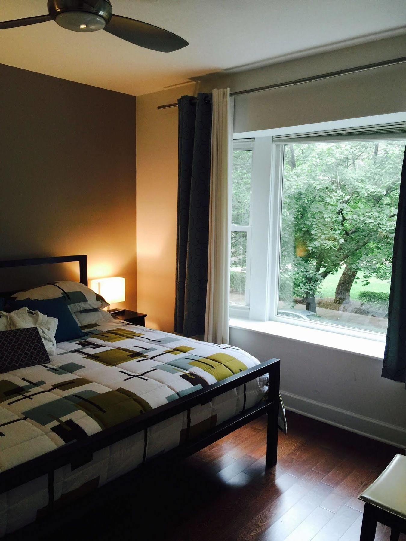 House 5863- Chicago's Premier Bed & Breakfast 4*