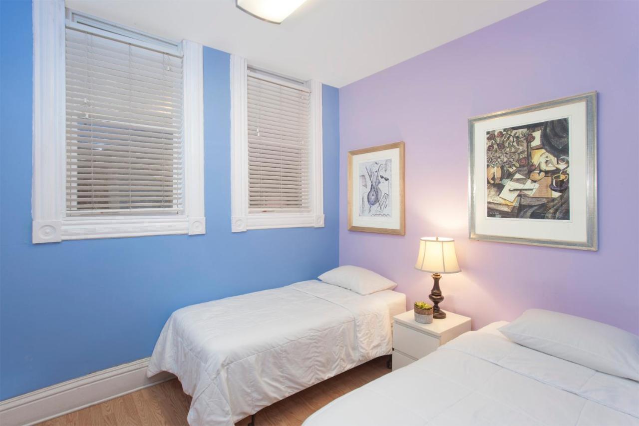 Parthenon Hostel Chicago