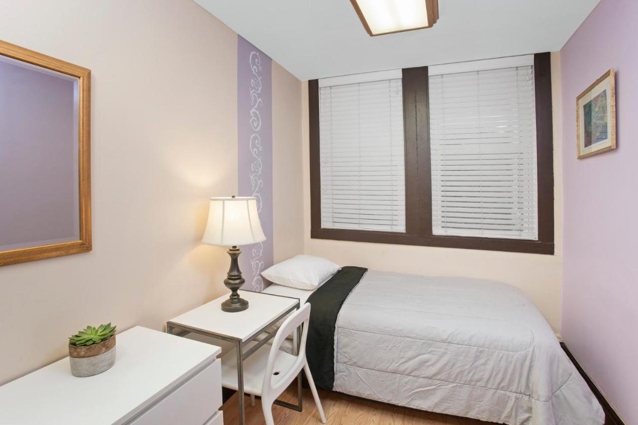 Hostel Parthenon *