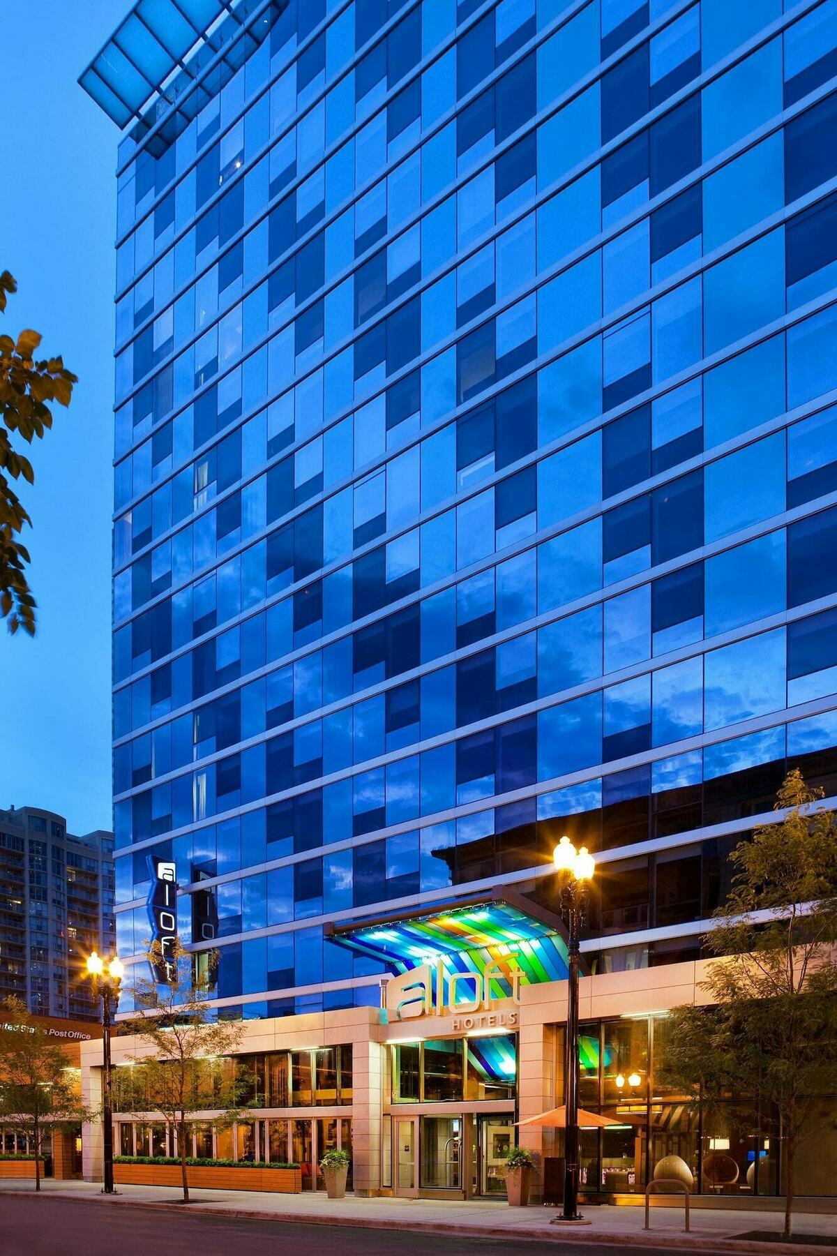 Aloft Downtown River North Chicago