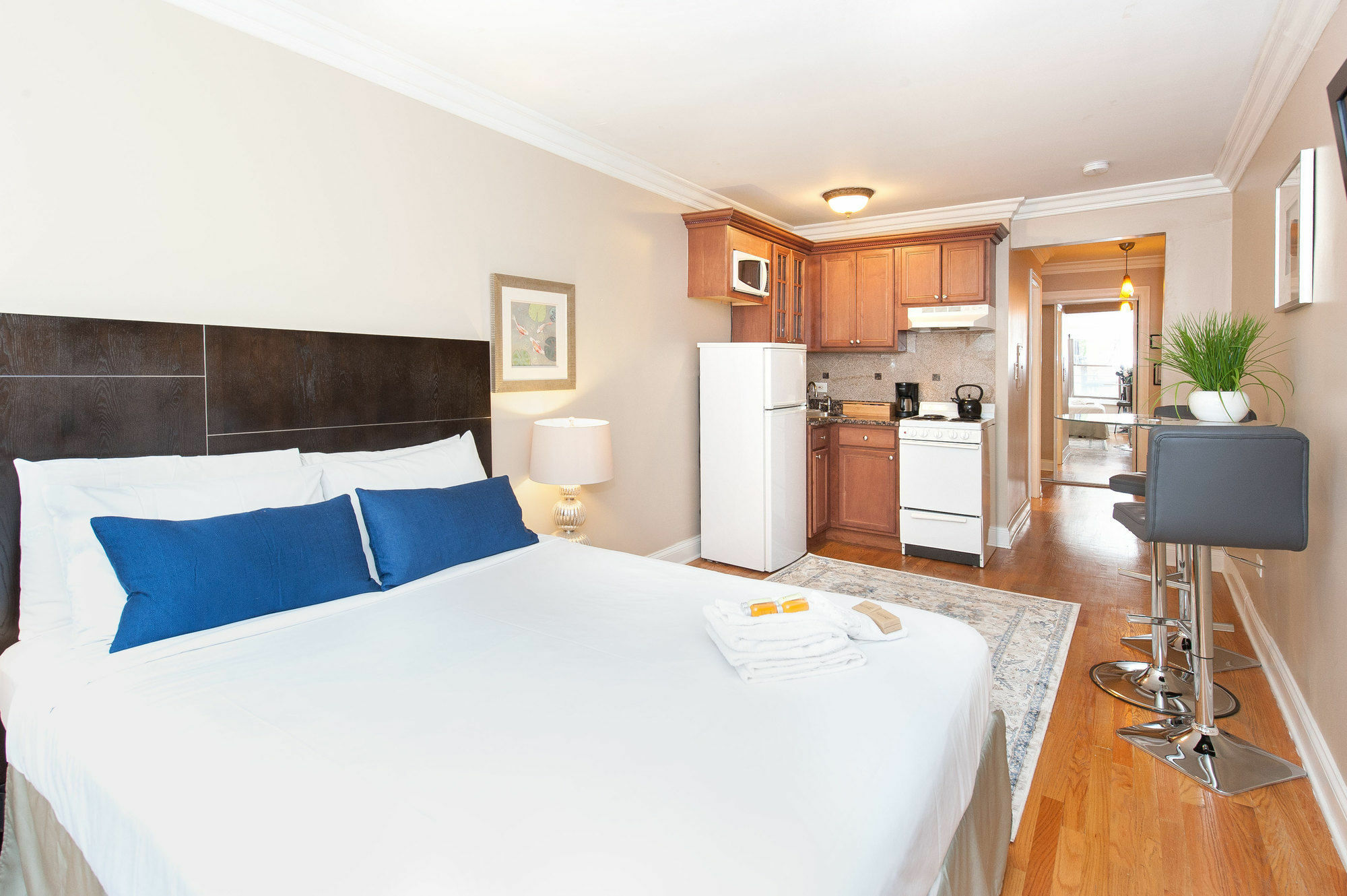 Classic In Gold Coast By Sonder Apartment Chicago