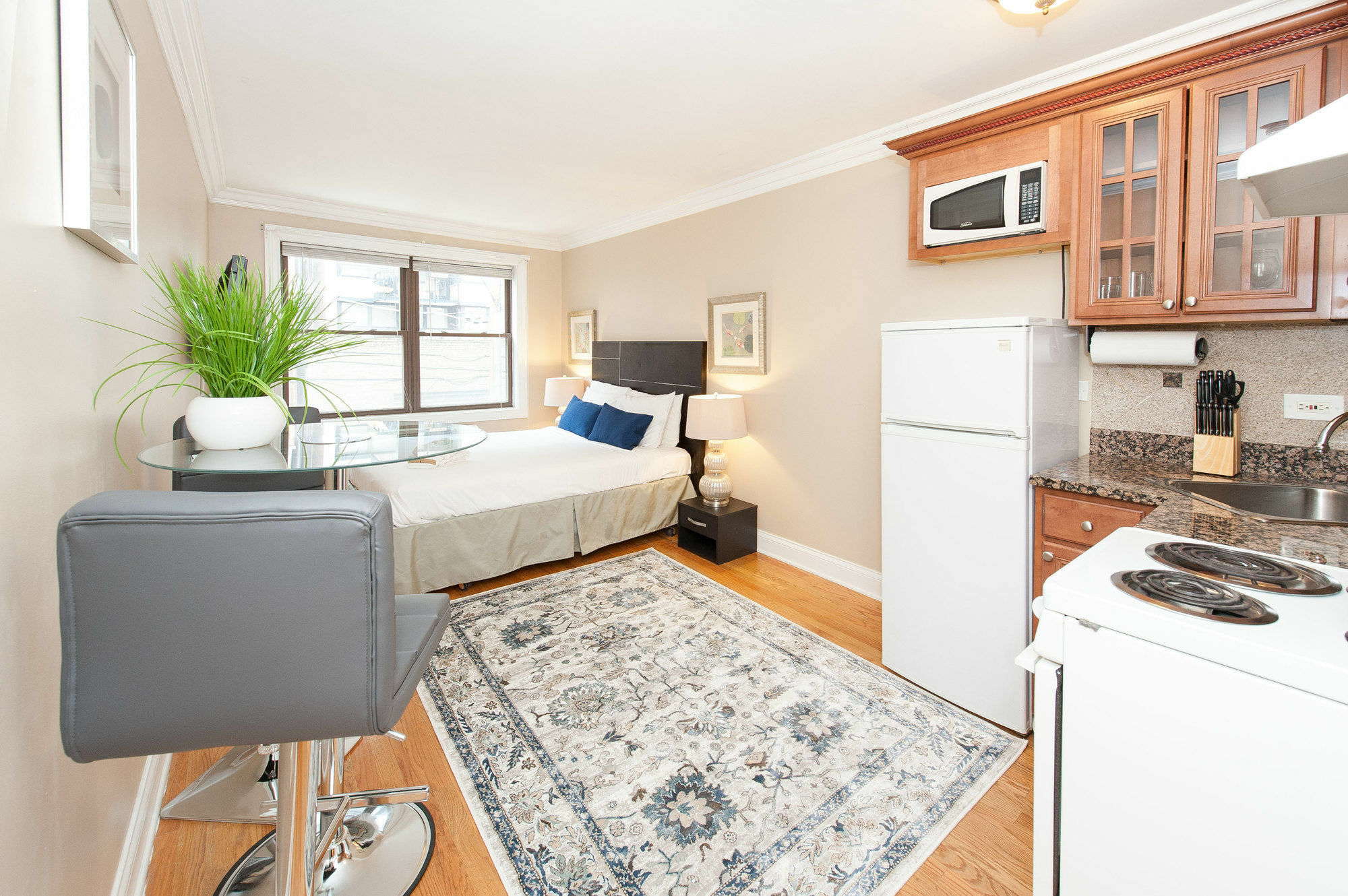Classic In Gold Coast By Sonder Apartment Chicago
