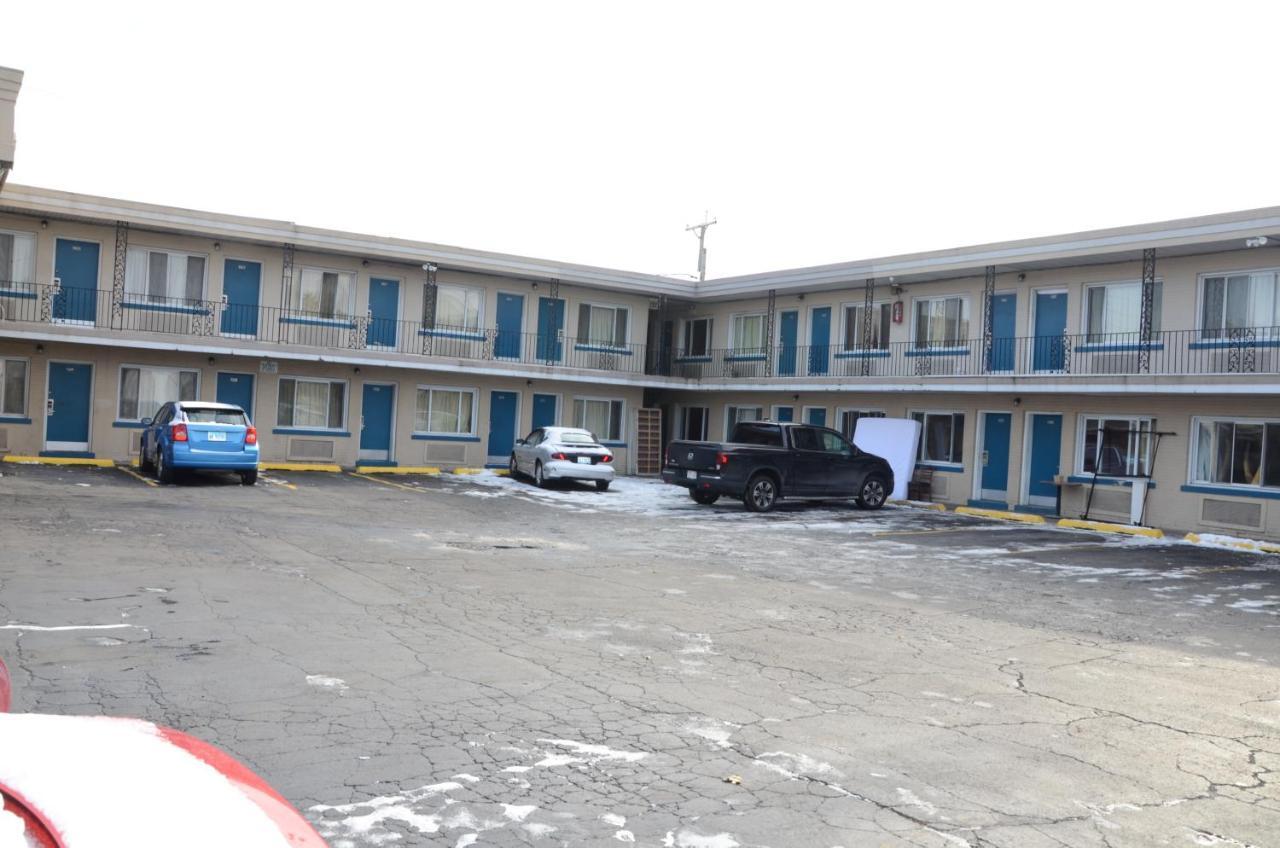 Aloha Motel 2*
