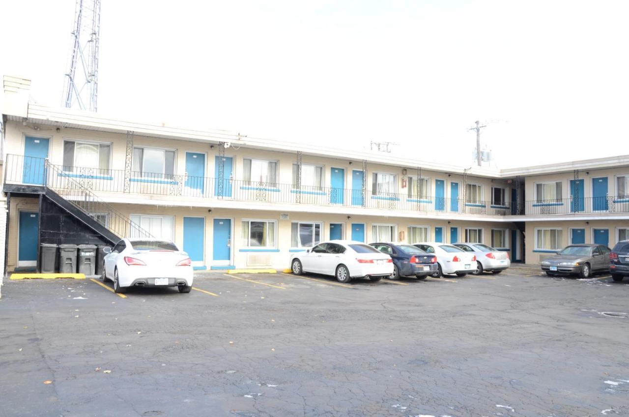 Aloha Motel 2*